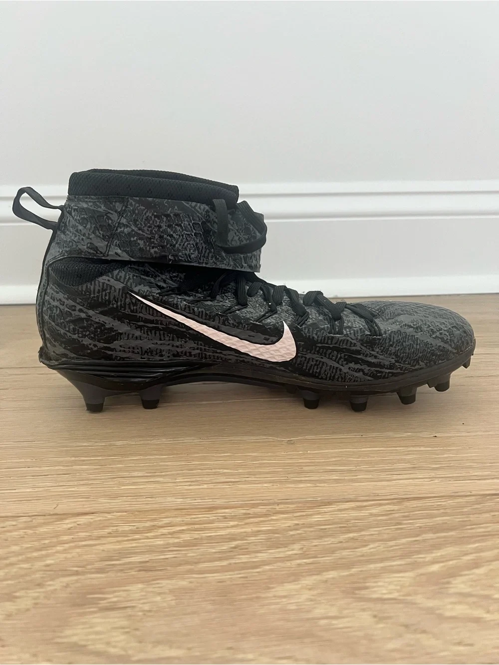 Nike Lunarbeast Elite TD Ground Quake Molded Football Cleats Men Size US 11.5